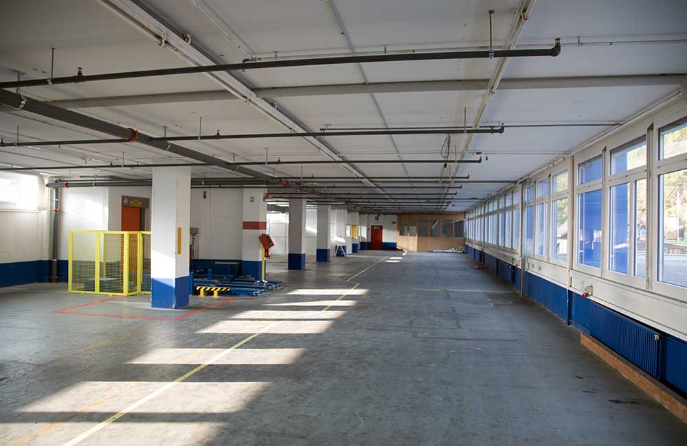 Werkhallen Immo Schwanden Bild